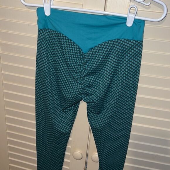 Blue Bubble Scrunch Butt Gym Leggings - Picture 3 of 4